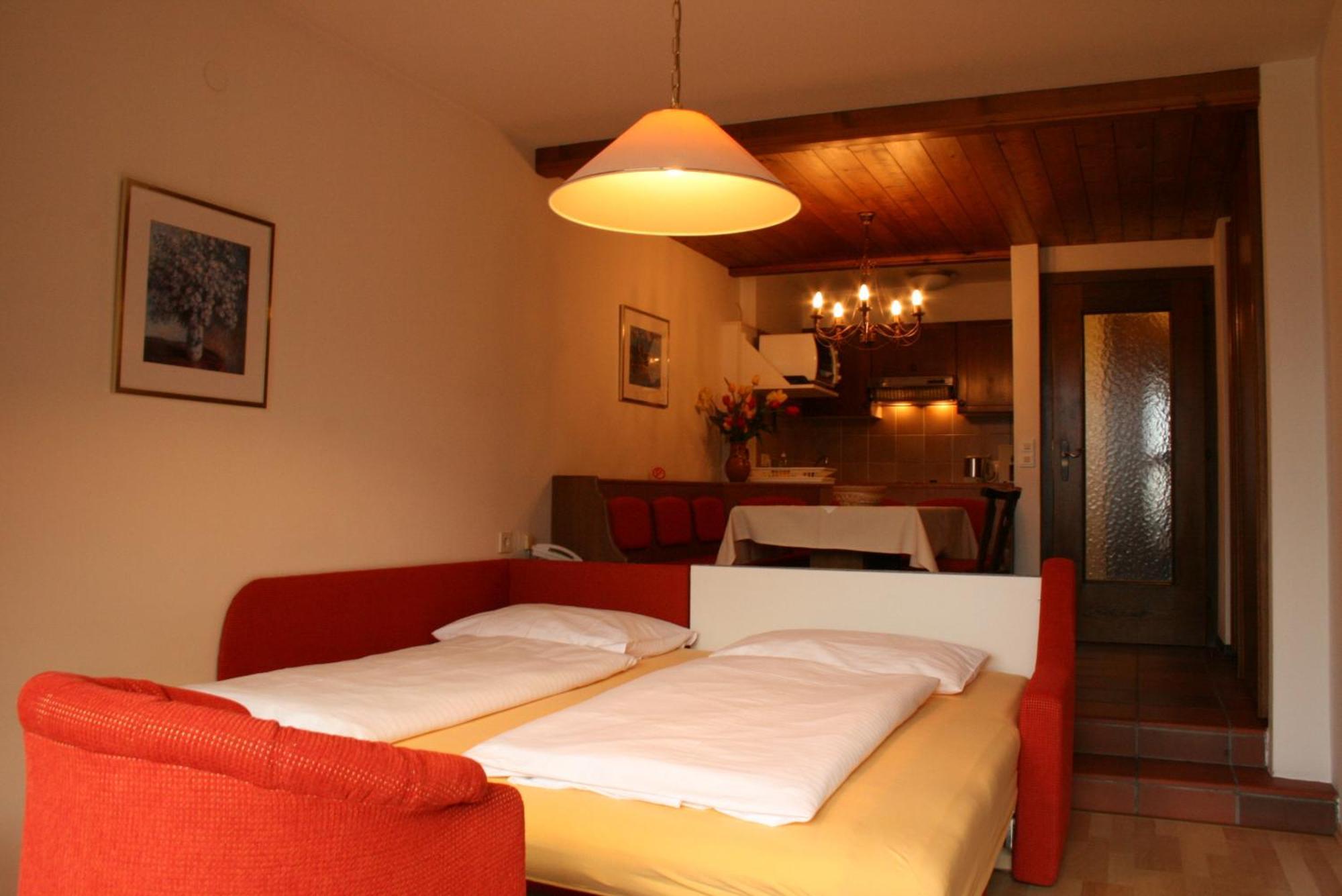 Ferienhaus Schiwiese Mit Freiem Eintritt In Die Alpentherme & Freie Nutzung Der Gasteiner Bergbahnen Im Sommer 2025 Bad Hofgastein Room photo